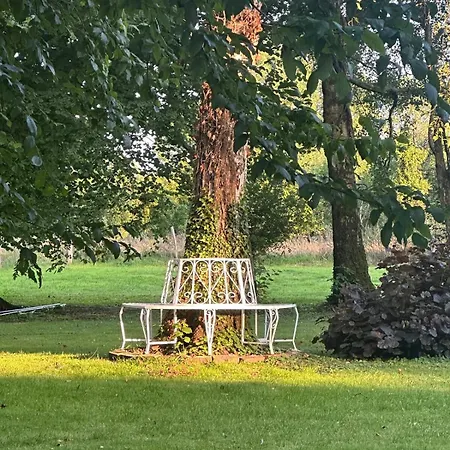 La Gloriette Holiday home Bezancourt